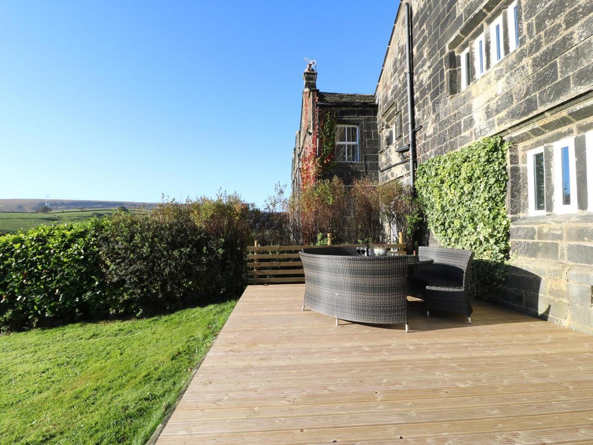 The Cottage, Beeston Hall Sowerby Bridge Exterior photo