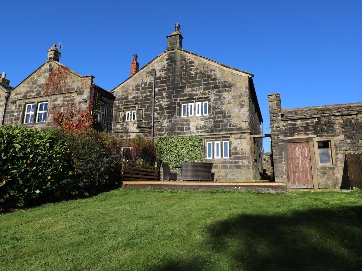 The Cottage, Beeston Hall Sowerby Bridge Exterior photo